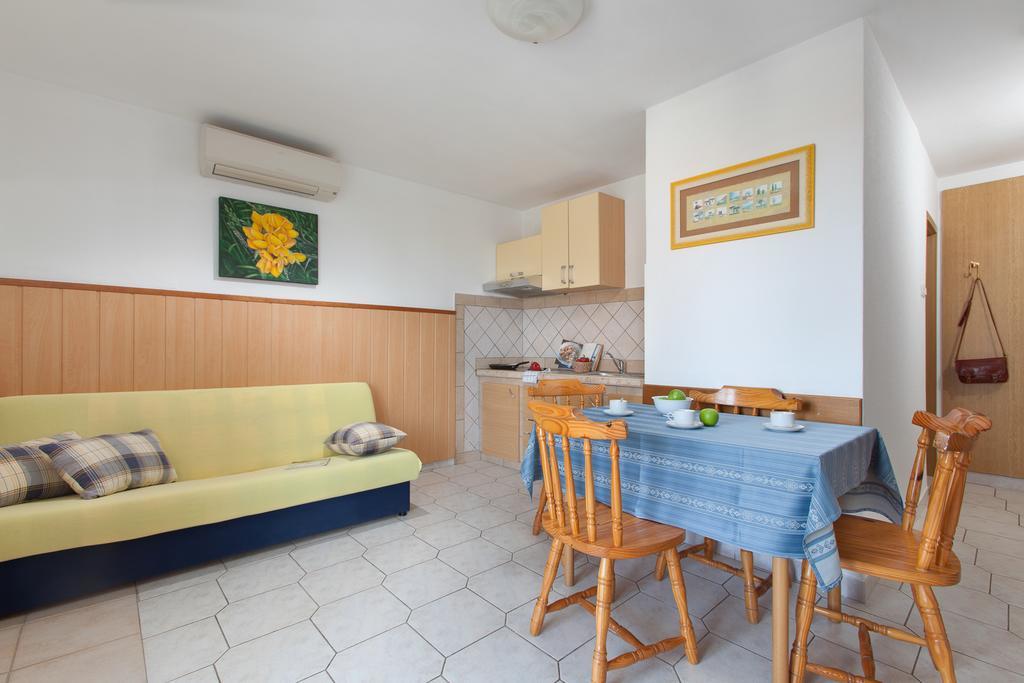 Daila Apartments Novigrad Istria Eksteriør billede